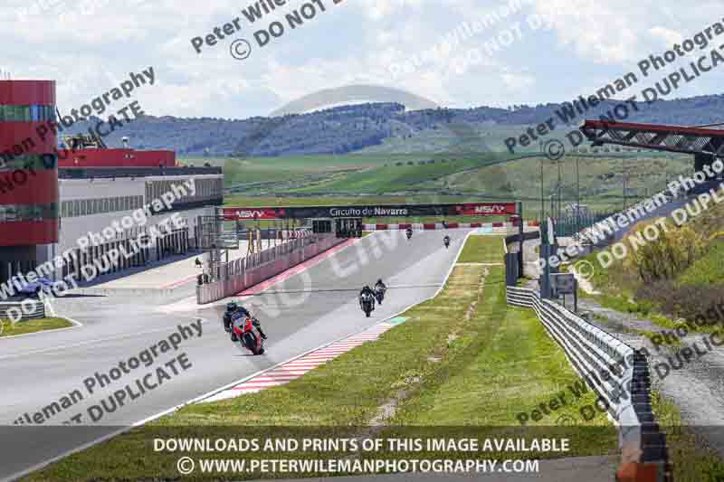 cadwell no limits trackday;cadwell park;cadwell park photographs;cadwell trackday photographs;enduro digital images;event digital images;eventdigitalimages;navarra;no limits trackdays;peter wileman photography;racing digital images;trackday digital images;trackday photos